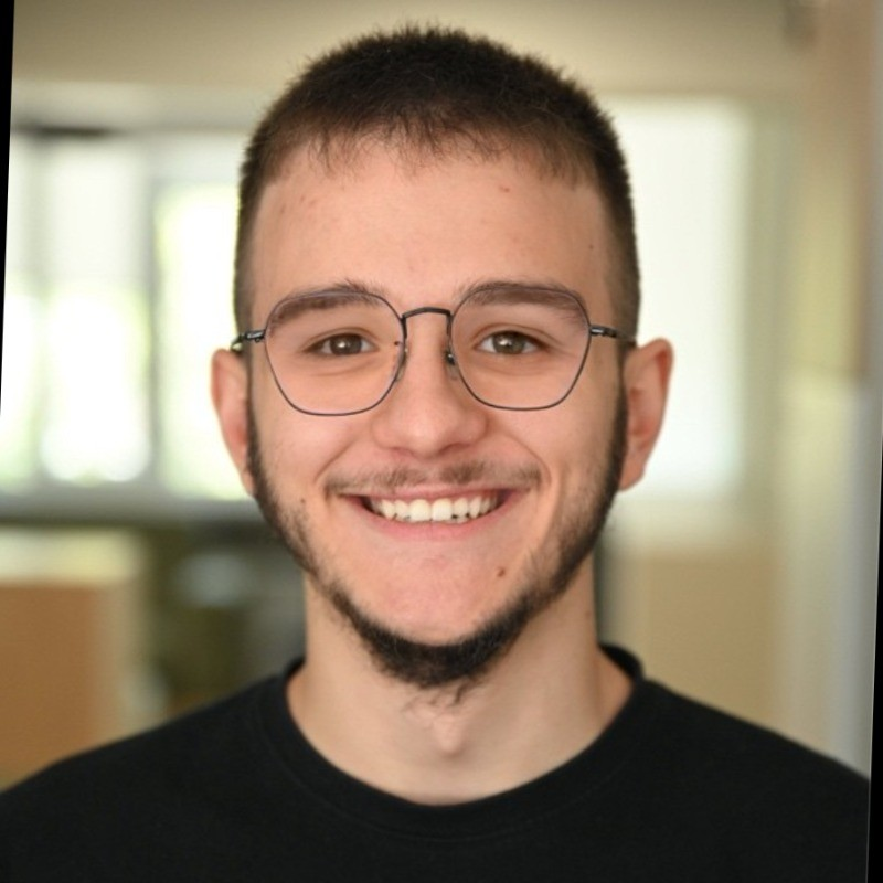 Daniel Trohin profile